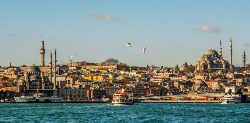 engin-yapici-WA1u0scVLZU-unsplash